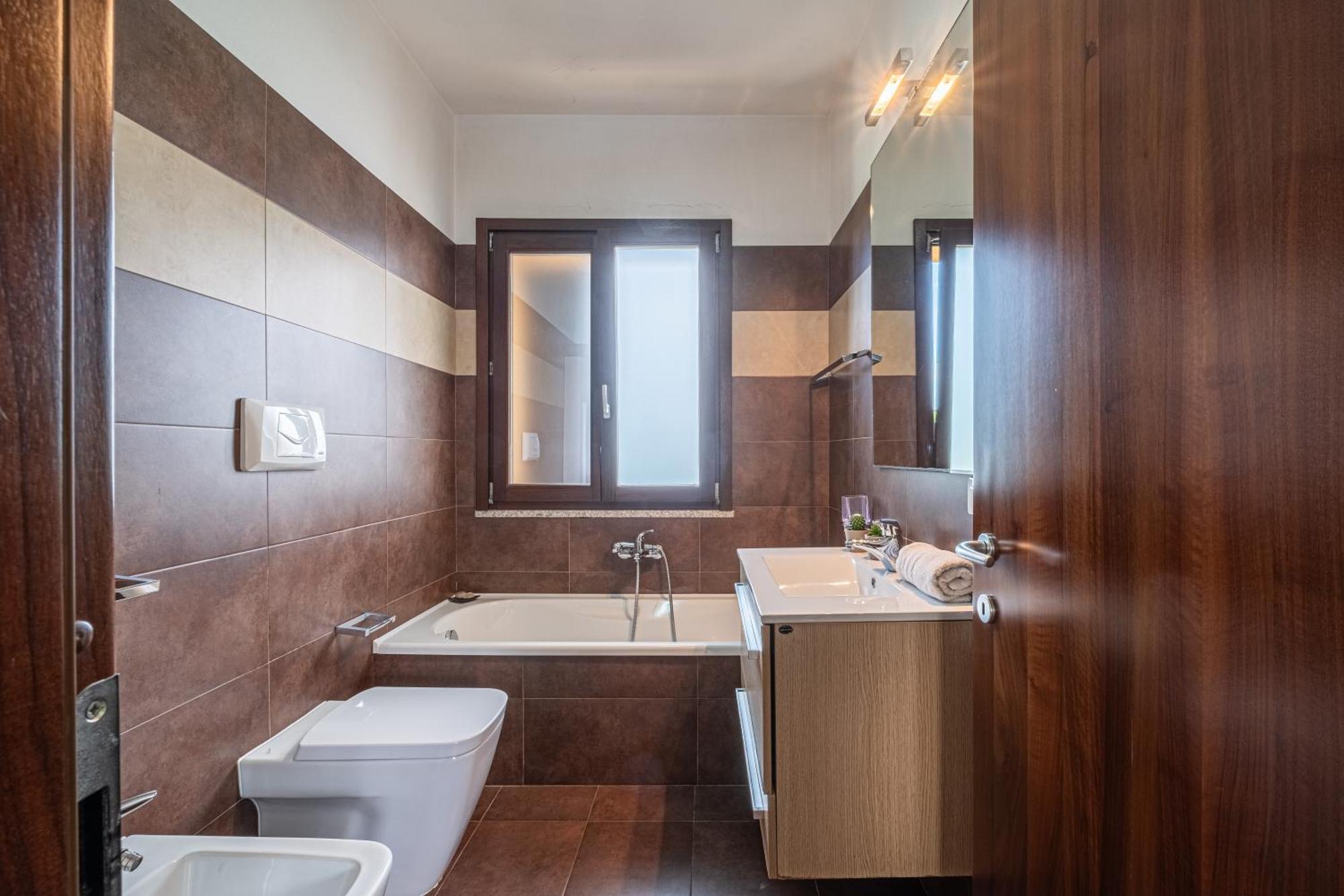Butterfly Apartment Cagliari - Self Check-In, No Kitchen 외부 사진